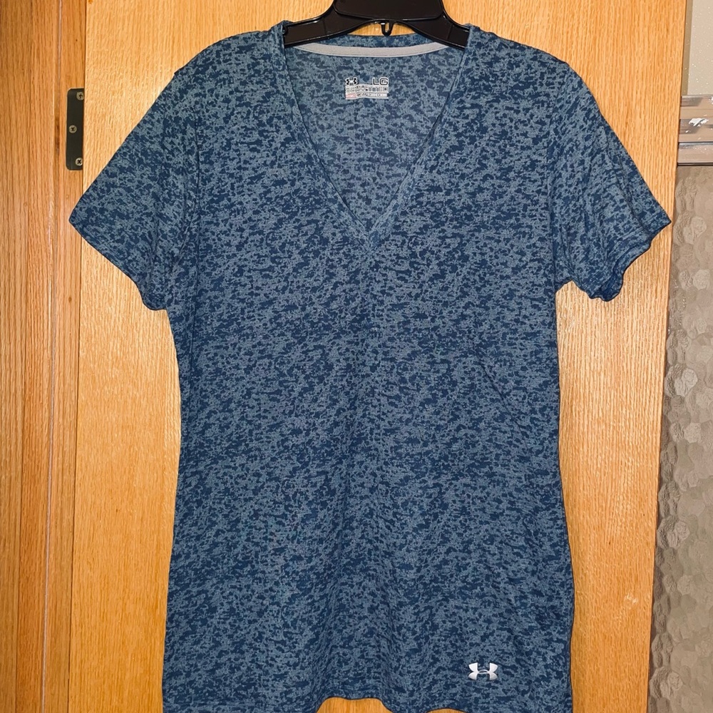 Under Armor Woman’s Semi-Fitted T-shirt Size L